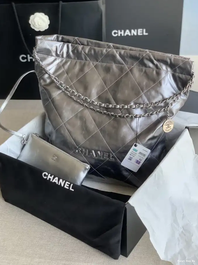 First Bag Ru CHANEL HANDBAG 22 LARGE 0605